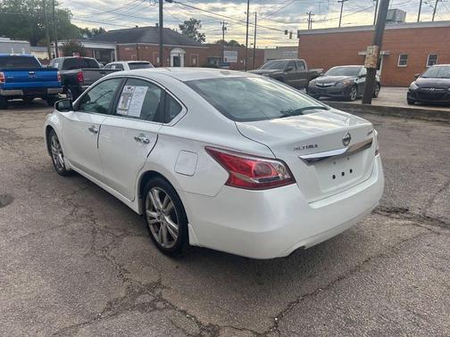 2013 Nissan Altima 3.5 SV