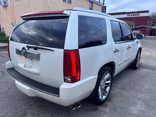 2007 Cadillac Escalade Base