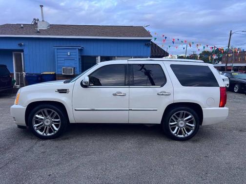 2007 Cadillac Escalade Base