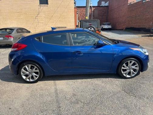2017 Hyundai Veloster Base