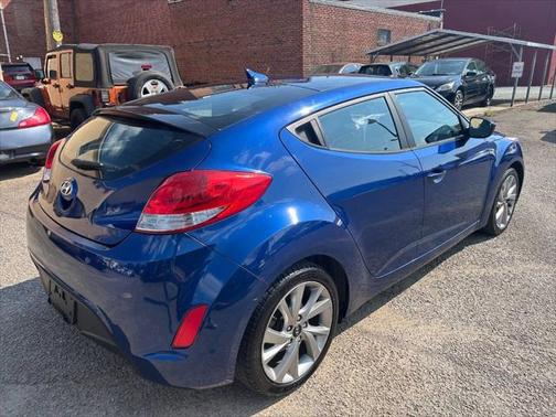 2017 Hyundai Veloster Base