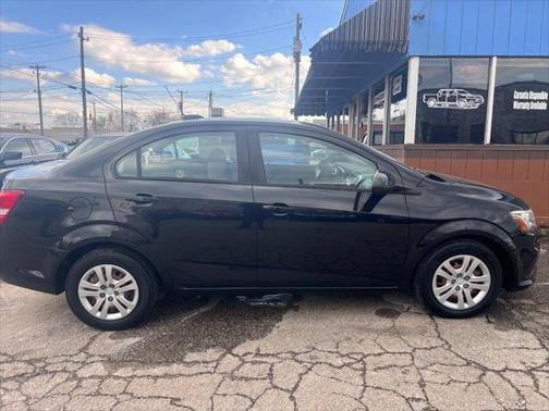 2017 Chevrolet Sonic LS