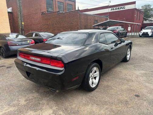 2013 Dodge Challenger SXT