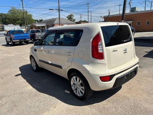 2013 Kia Soul +