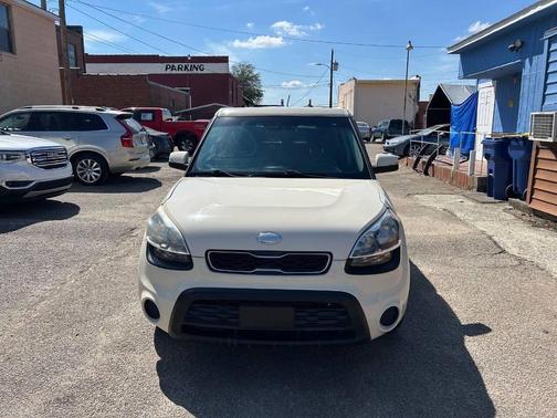 2013 Kia Soul +
