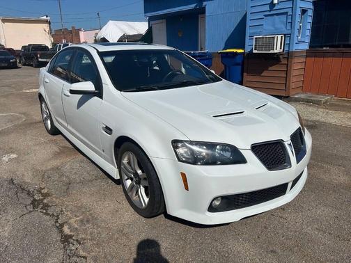 2008 Pontiac G8 Base 4dr Sedan