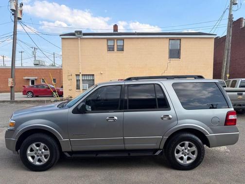 Vapor Silver Clearcoat Metallic 2008 Ford Expedition XLT