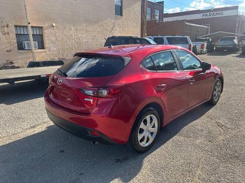 2015 Mazda Mazda3 i Sport