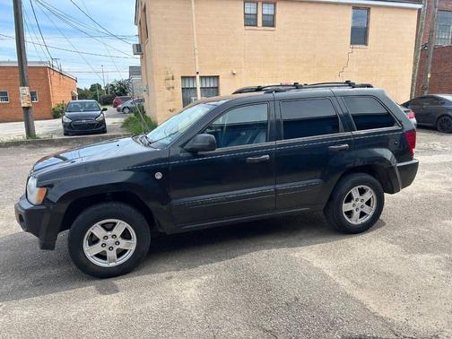 2005 Jeep Grand Cherokee Laredo