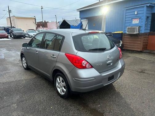 2012 Nissan Versa 1.8 S