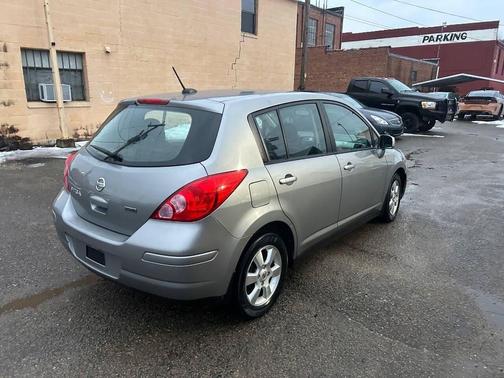 2012 Nissan Versa 1.8 S