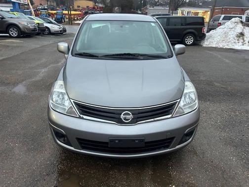 2012 Nissan Versa 1.8 S
