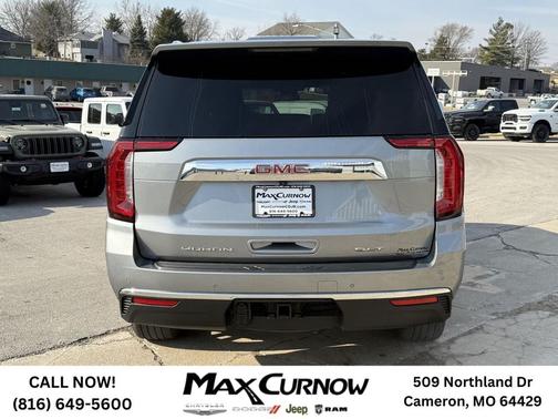 2023 GMC Yukon XL SLT