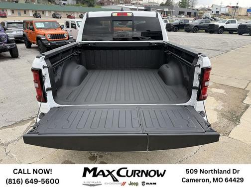 Bright White Clearcoat 2026 RAM 1500 Big Horn/Lone Star