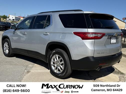 Silver Ice Metallic 2019 Chevrolet Traverse LT Cloth