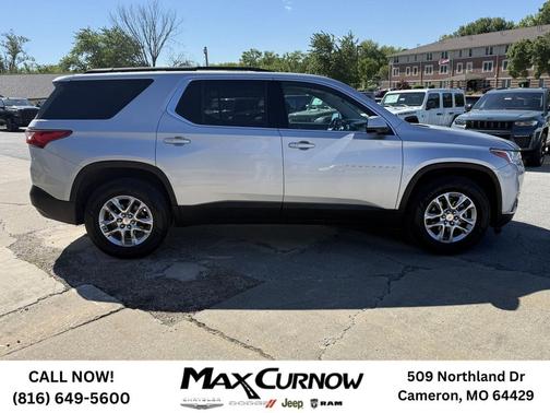 Silver Ice Metallic 2019 Chevrolet Traverse LT Cloth