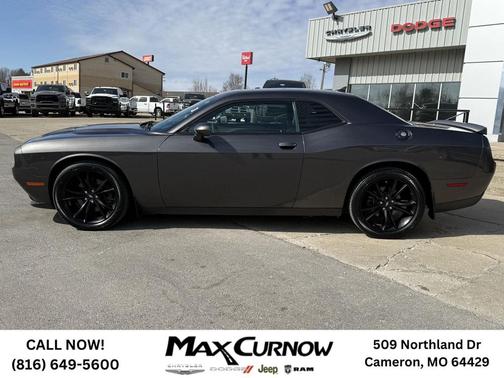 2017 Dodge Challenger SXT