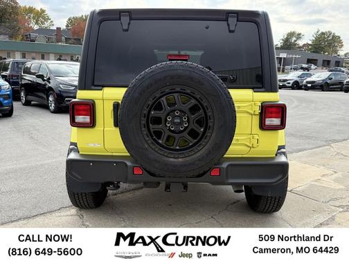 2023 Jeep Wrangler 4-Door Sahara