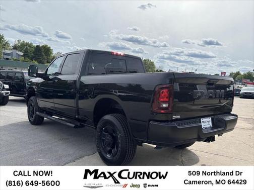 2025 RAM 3500 Tradesman Crew Cab 4x4 6'4' Box