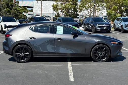 2022 Mazda Mazda3 PREMIUM