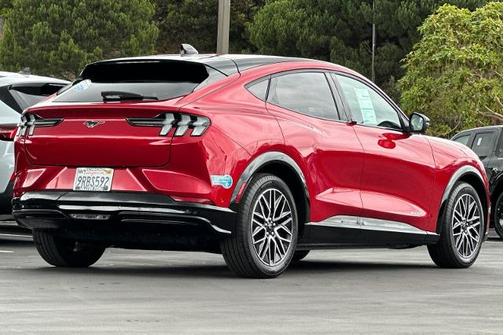 2024 Ford Mustang Mach-E PREMIUM