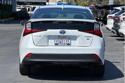 2022 Toyota Prius L
