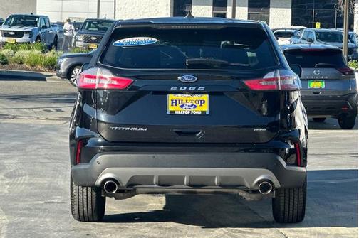 AGATE BLACK METALLIC 2024 Ford Edge TITANIUM