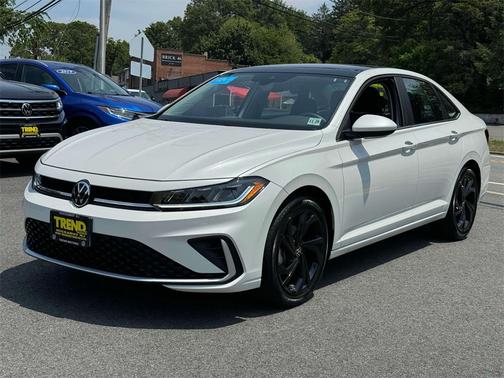 2025 Volkswagen Jetta 1.5T SE