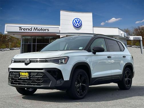 2025 Volkswagen Taos 1.5T SE Black
