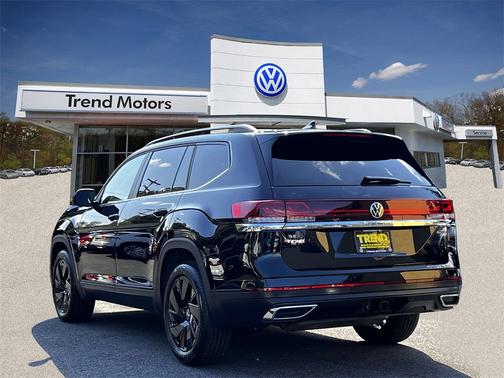 2025 Volkswagen Atlas 2.0T SE