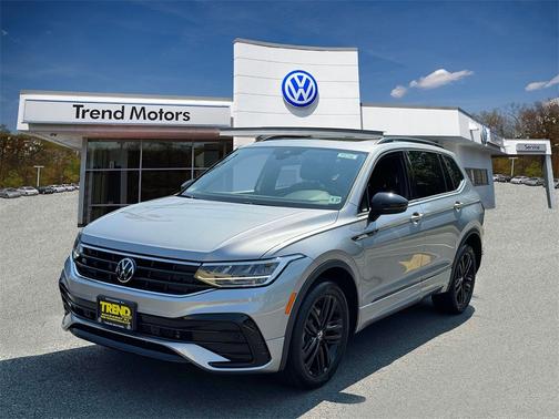 2022 Volkswagen Tiguan 2.0T SE R-Line Black