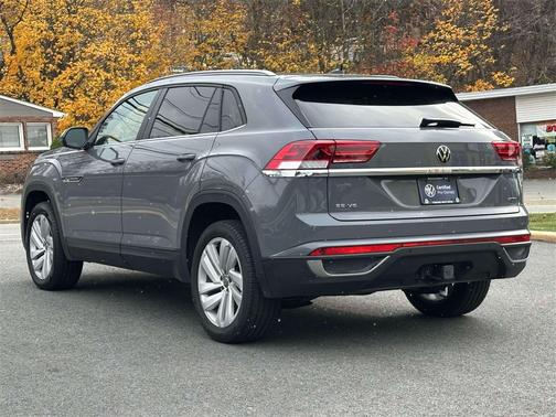 2022 Volkswagen Atlas Cross Sport 3.6 V6 SE w/ Technology