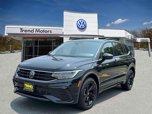 2024 Volkswagen Tiguan 2.0T SE R-Line Black