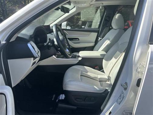 2024 Mazda CX-90 PHEV Premium Plus