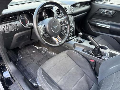 2016 Ford Mustang V6