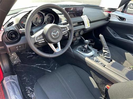 2025 Mazda MX-5 Miata Club