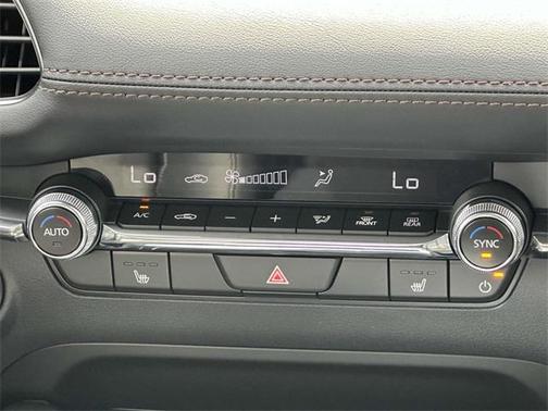 2025 Mazda Mazda3 FWD w/Preferred Package