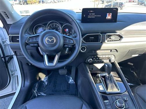 2022 Mazda CX-5 2.5 S Preferred Package