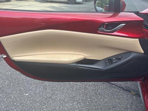 2017 Mazda MX-5 Miata RF Grand Touring