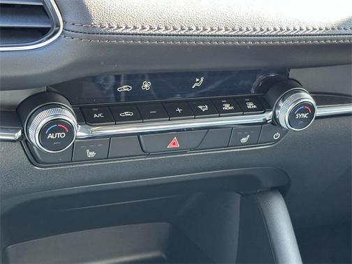2025 Mazda Mazda3 FWD w/Preferred Package