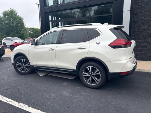 2017 Nissan Rogue SL