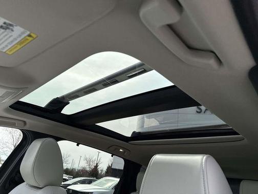 2024 Mazda CX-90 PHEV Premium Plus