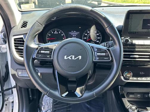 2022 Kia Seltos EX