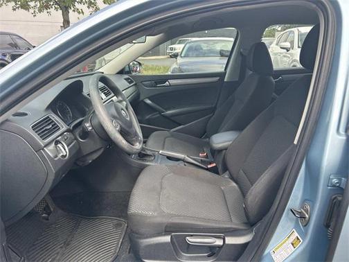 2012 Volkswagen Passat 2.5 S