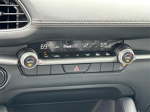 2025 Mazda Mazda3 FWD w/Select Package