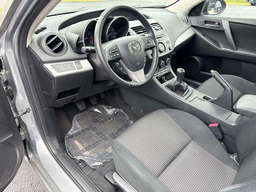 Liquid Silver 2013 Mazda Mazda3 i Touring