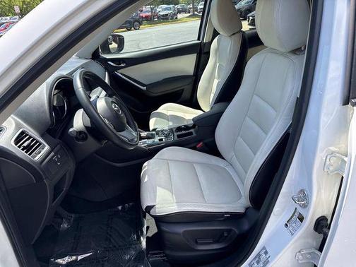 Crystal White Pearl Mica 2016 Mazda CX-5 Touring