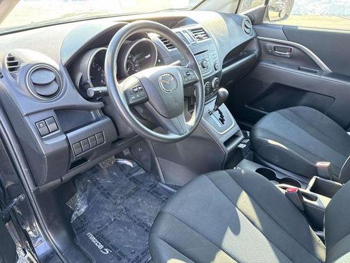 2014 Mazda Mazda5 Sport