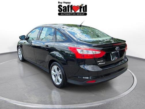TUXEDO BLACK METALLIC 2014 Ford Focus SE
