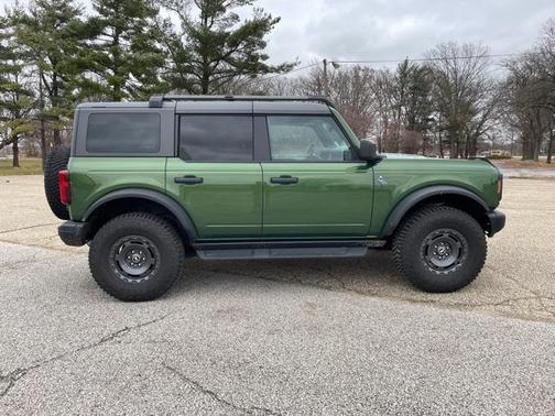 2024 Ford Bronco Black Diamond